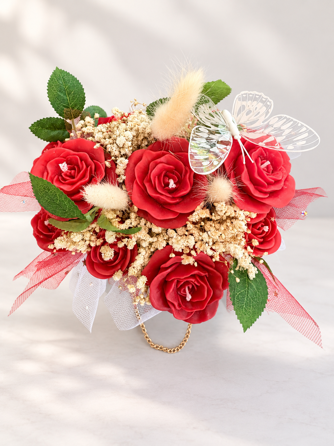 Red roses handbag bouquet