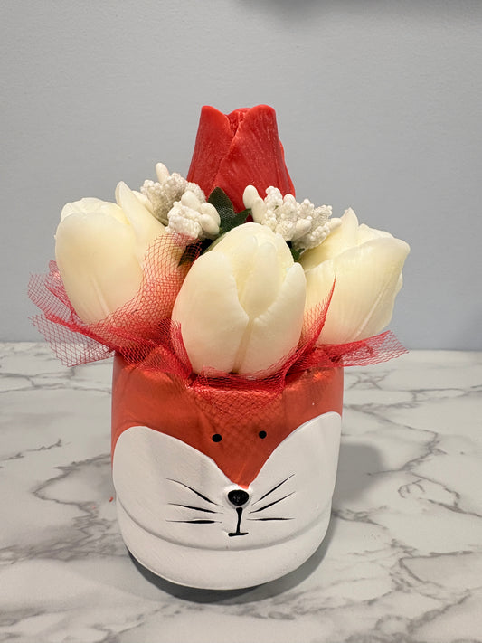 Ivory Tulip Fox Pot Candle